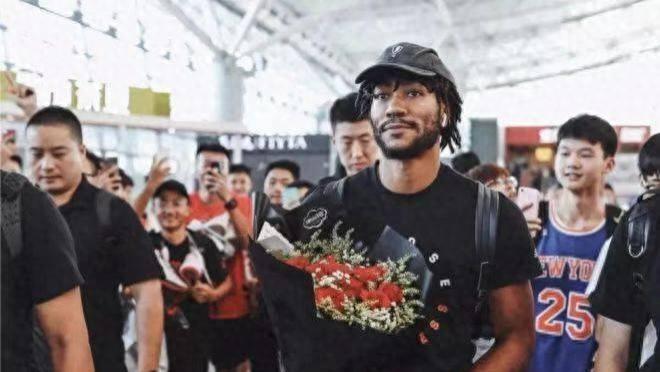 亮相中国，玫瑰罗斯上任