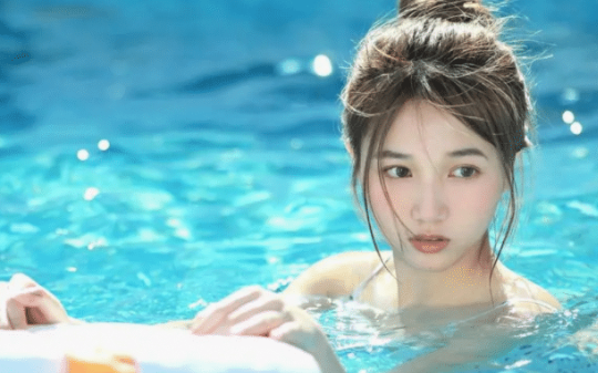 我把光明给了他，他却恨我入骨