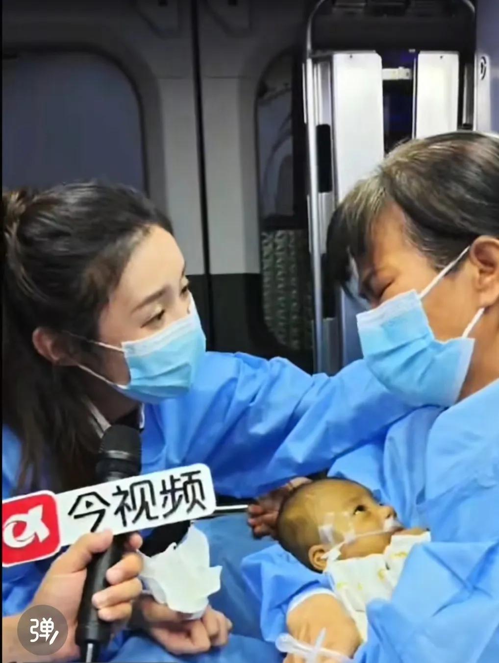“看哭了！”广西平南，一4个月大男婴出生时仅3斤，因先天性多种疾病导致全身蜡黄，