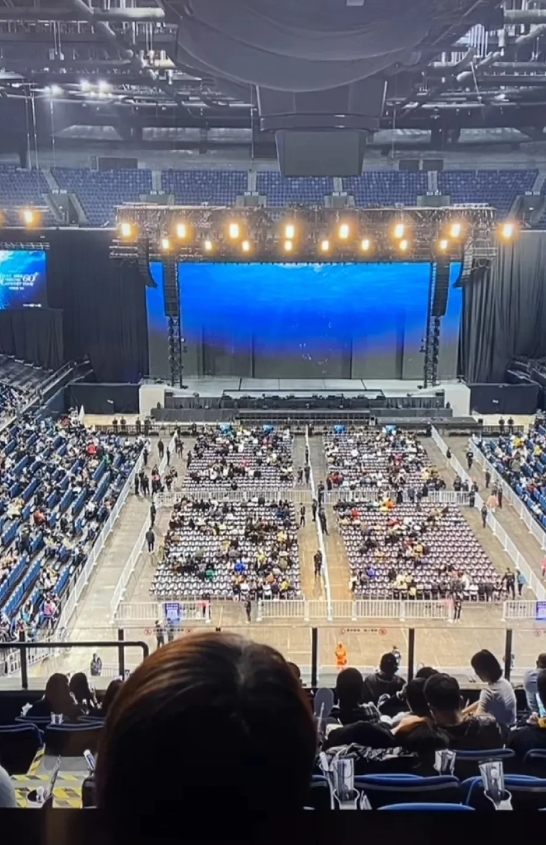 张学友5.9日5.10日在南京开演唱会了，最低门票480一张呢！
张学友可是香港
