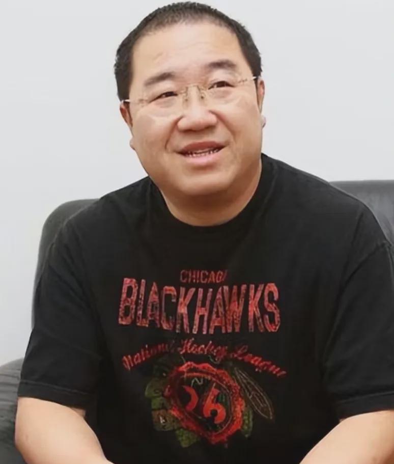 英达坐不住了！

多次示好，却得知孙子改姓的消息！

本想给儿子台阶下，