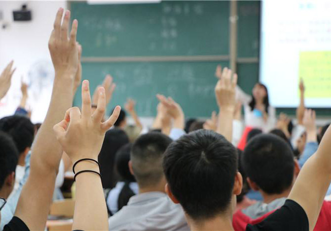 司法雇员这种非在编人员待遇并不差！与单位的公务员相比，司法雇员的待遇可能不算好，