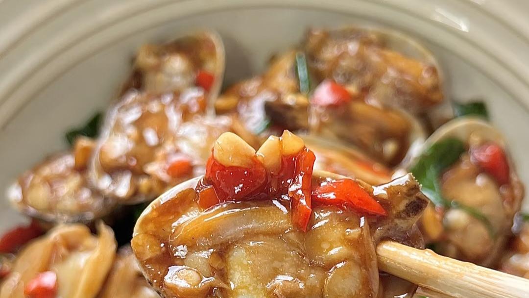 蒜香花甲：一盘穿越时空的海洋情书