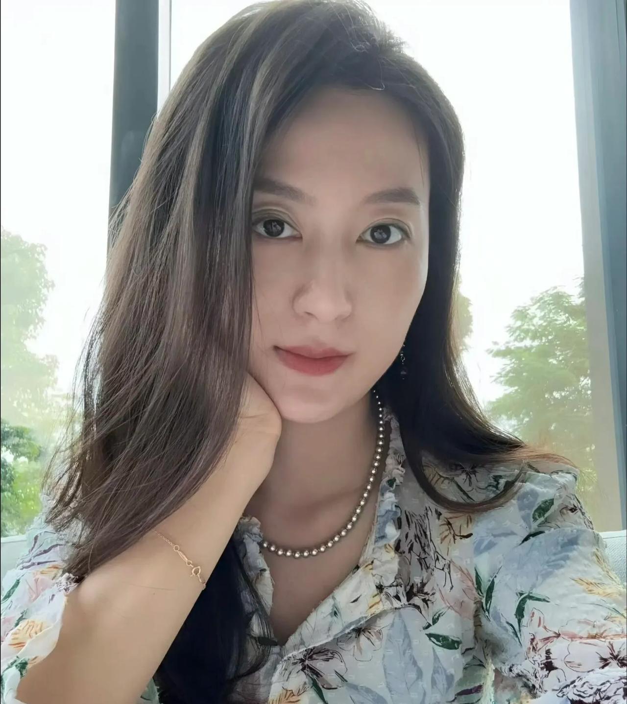 姐妹！先别给自己套上“失败”的帽子！43岁没结婚、暂时没知心好友，这真的不代表什