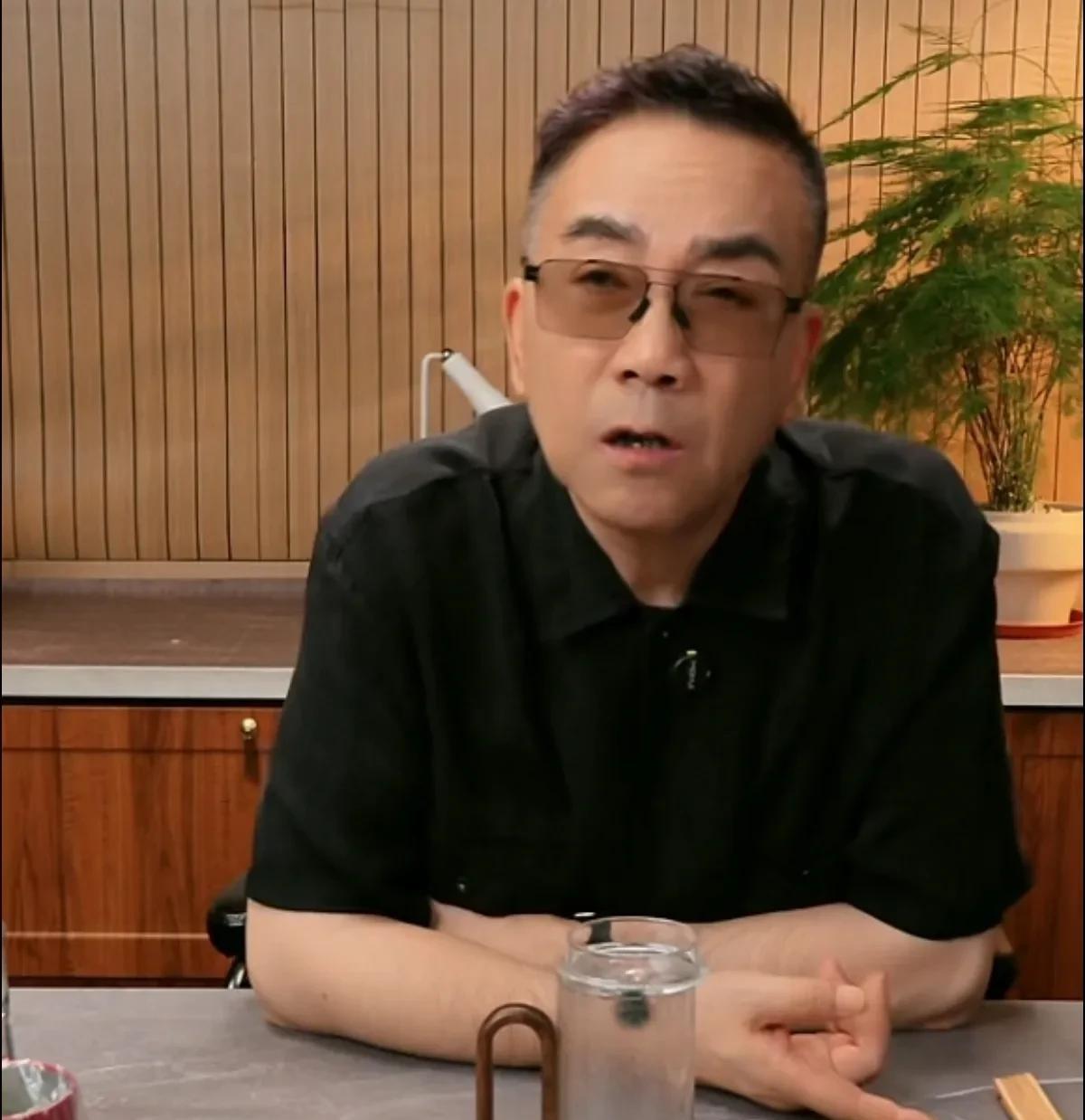 岳云鹏演唱会，成了这两天的热点，但也引来了不少争议，可谓是毁誉参半。
昨天晚上，