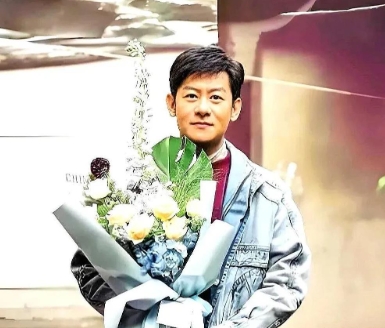 这么厉害的男演员，竟然一直都是默默无闻的！这哥们儿在荧幕上风生水起，演啥像啥，可