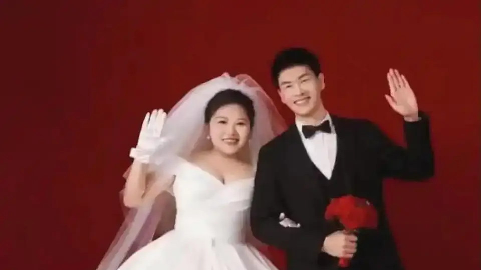 陕西婚礼当天跳河男子遗体已找到，距离大桥数百米，婚服上有名字