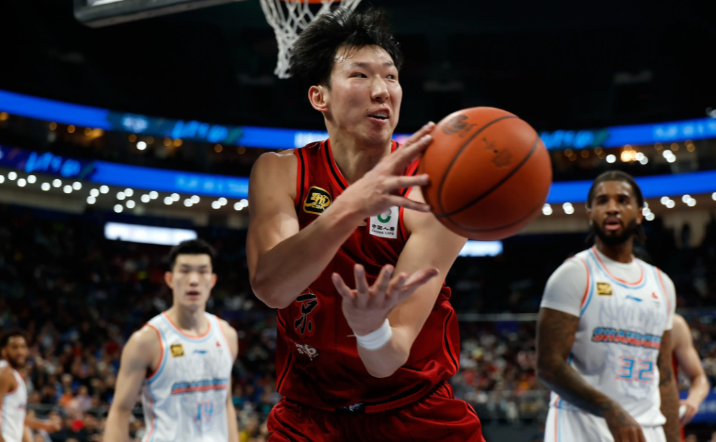 八连胜顺利到手，这不仅让他们进一步稳固了全联盟前三的地位，还让北京队的球员再度打