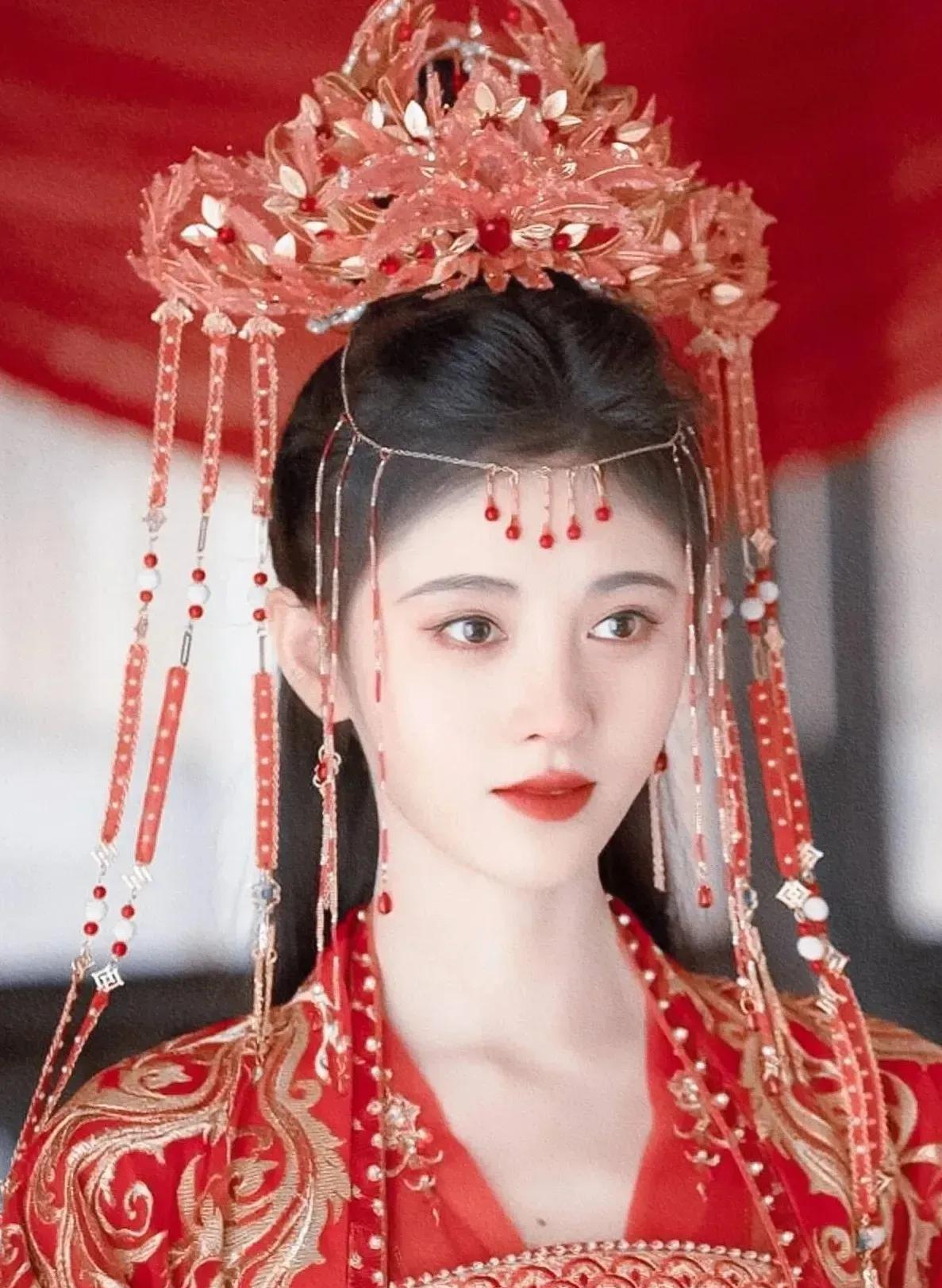书法家王献之被公主逼婚，令他休妻再娶。王献之用艾草烧伤双脚，让自己变成了瘸子，他