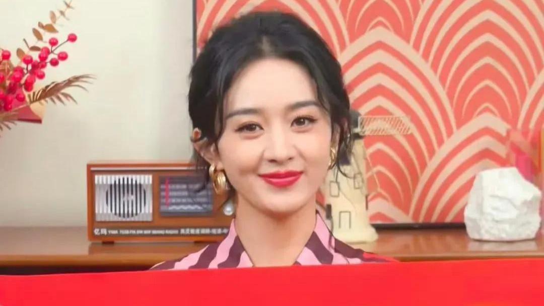赵丽颖又写错字，被嘲“没文化”，马伊琍曾锐评：演员该读书了