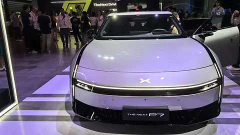 何小鹏杀疯，全新P7大定1万台只花7分钟