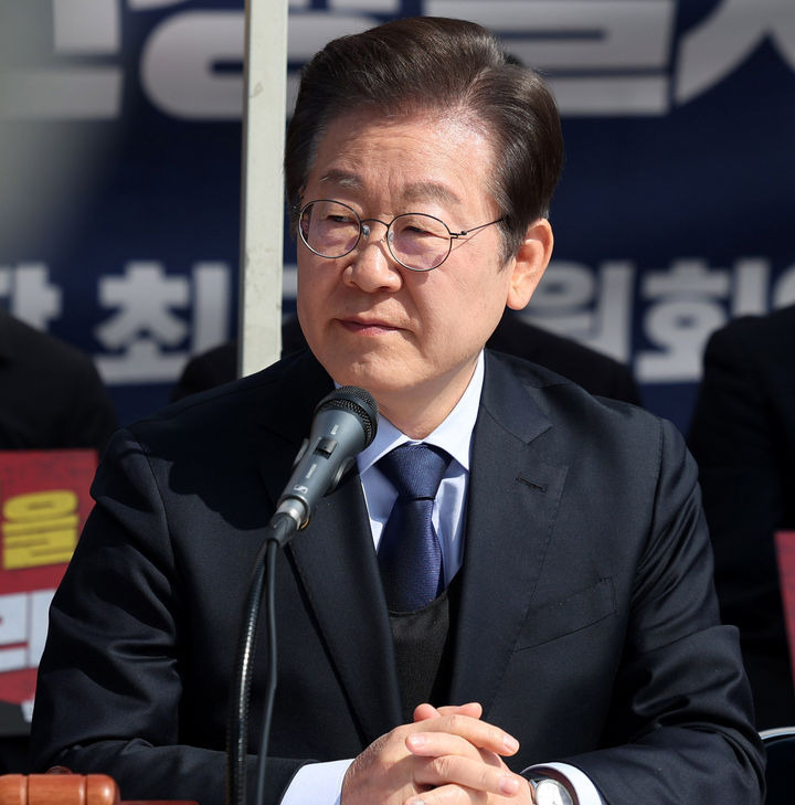 李在明称尹锡悦回归将引发流血冲突











天呐！李在明竟然说尹锡悦
