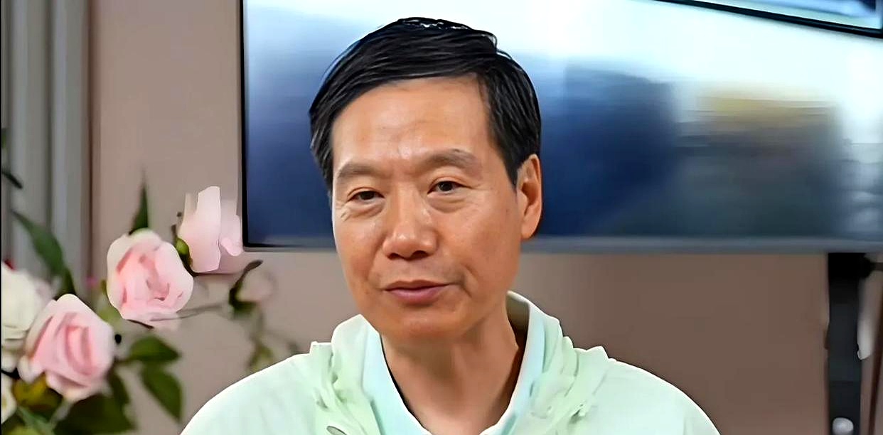 四万二，买了个寂寞？某品牌最新款汽车，高科技前舱盖被曝“货不对板”。三百多位车主