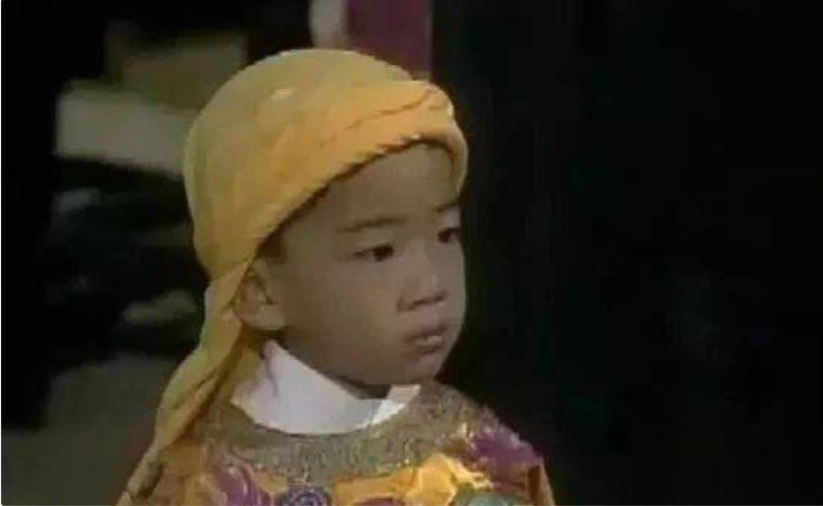 洪秀全的长子叫洪天贵福，他在天京里生活了10多年，过着锦衣玉食的生活，甚至在9岁