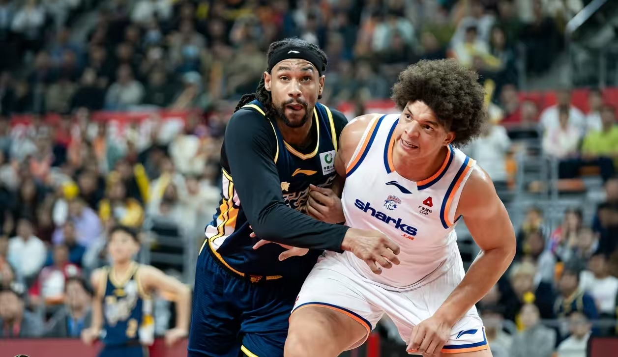 广东四外目前能打高端局只有萨姆纳，麦考待定，萨林杰、奎因疲软