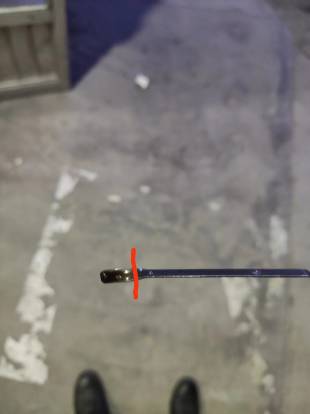 威朗机油损耗
首保4000保养，现在总公里数行驶到9500机油尺已经降到下限往下