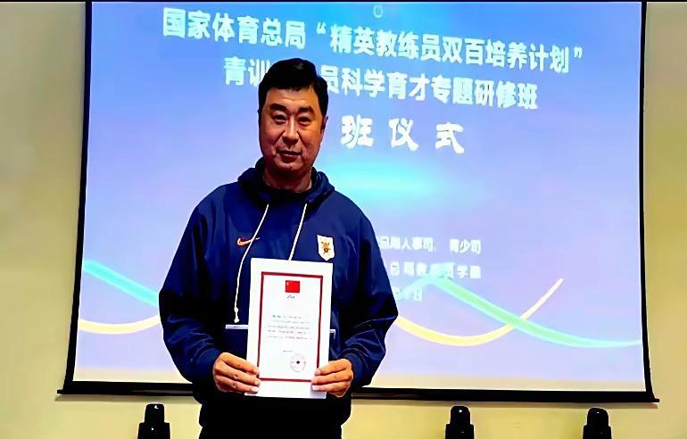 5万欧元小将首发进球，山东泰山终于醒了！
李小恒替补半年，上场就进球，5万欧元的