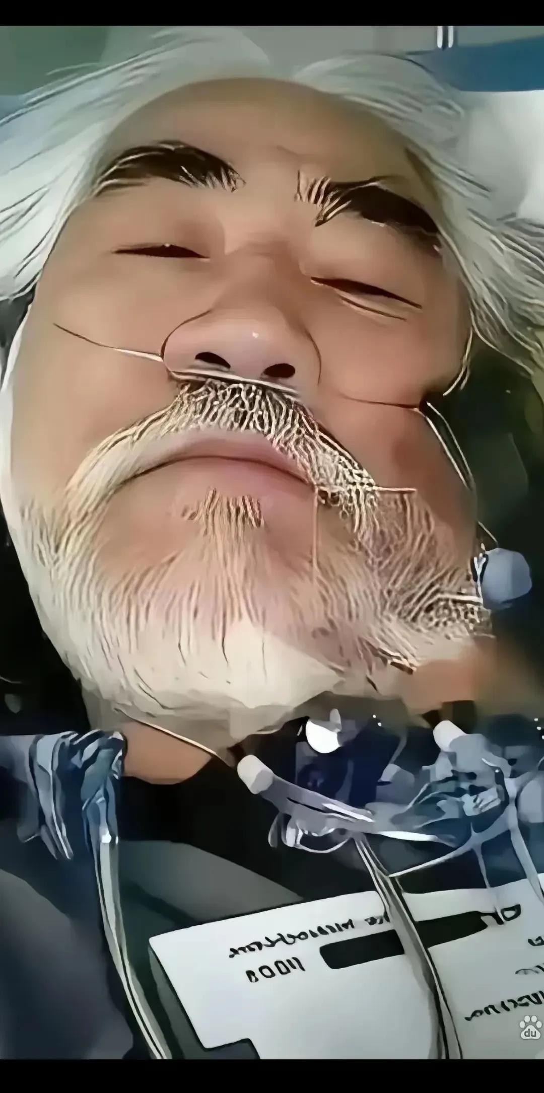 张纪中被劝刮胡子





讲真，留胡子真不是每个男人都能驾驭的时尚。张纪中导演