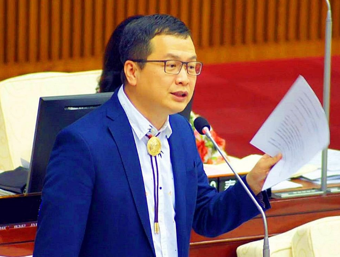 朱立伦和卢秀燕宣布不参选国民党主席，令国民党非“大佬”人群信心大增。继前“立委”