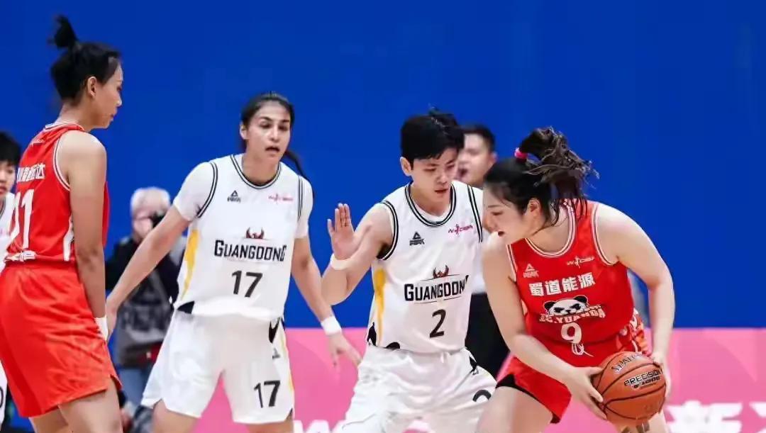 wcba决赛再现惊天大冷门，卫冕冠军，常规赛无敌的四川女篮主场83比90不敌东莞