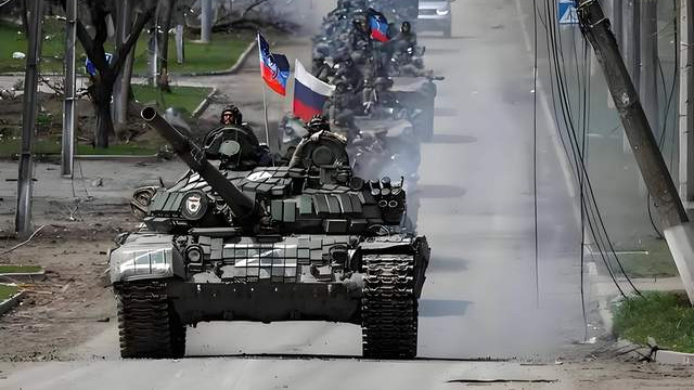 俄军集结71万大军，进攻1255公里战线！乌总司令：进入最危急时刻