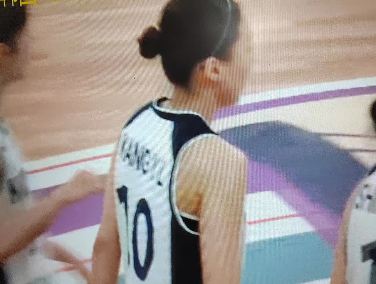 10471亚洲杯女篮快讯！
       在刚结束的亚洲女篮比赛中，韩国女篮以