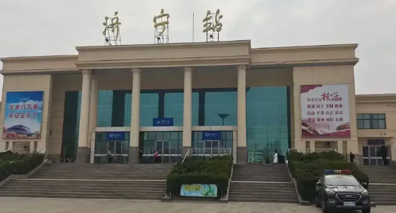 网友说：如果济宁市高中双休，其实说白了，就是对济宁教育的不负责任！
全国各地都在