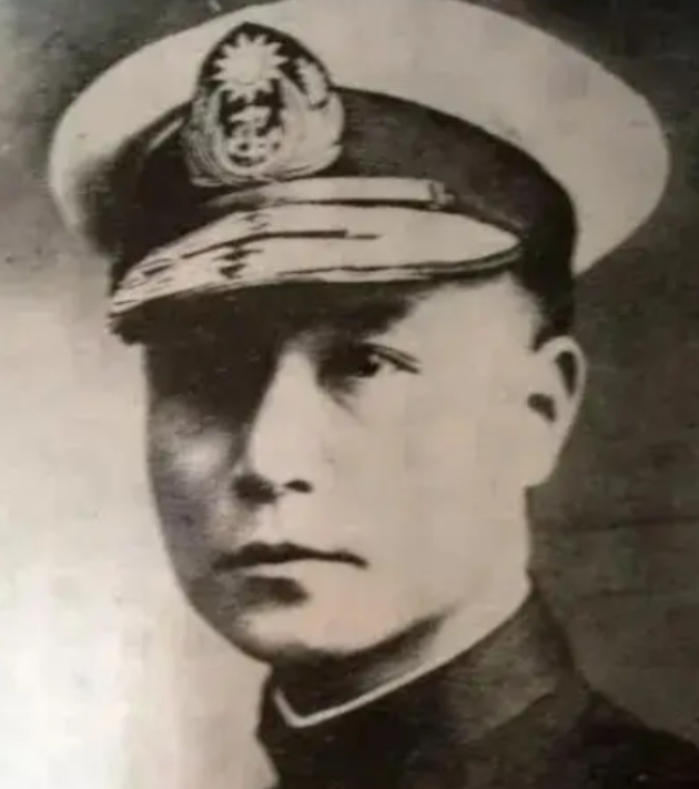 1949年，宋美龄奉蒋介石之命，打算将海军上将陈绍宽带去台湾，陈绍宽拒不赴台，放