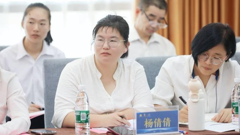 杨倩倩的成长之路