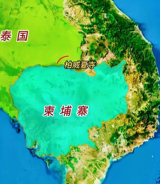 泰国直接用上了集束弹，果断拒绝调解，表面上是军方在替他信家族出气，其实意在柏威夏