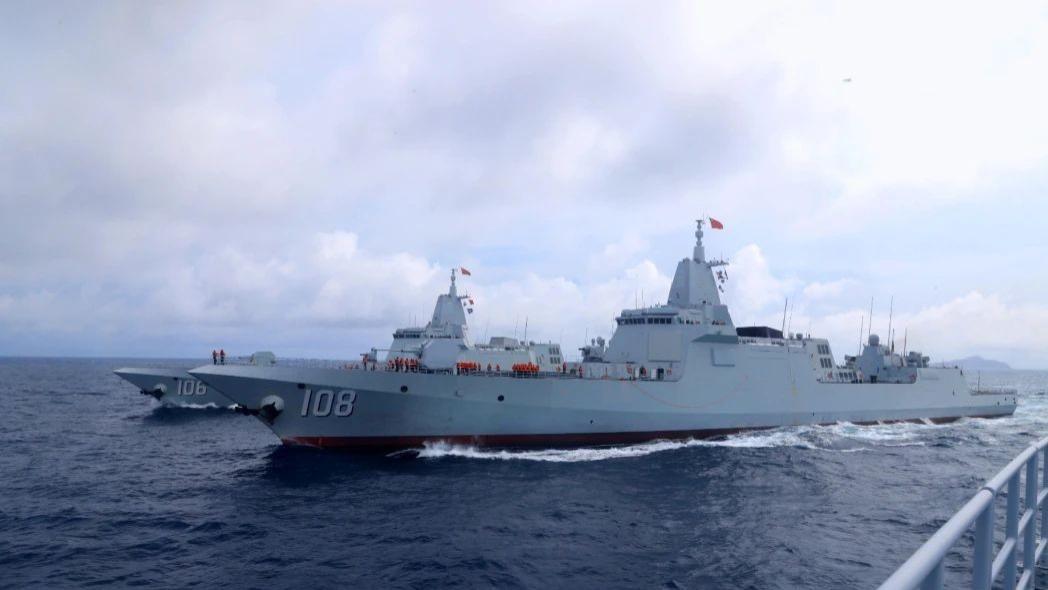 八国1.6万大军欲压境南海，轰6K携鹰击12贴脸警告，山东舰出动