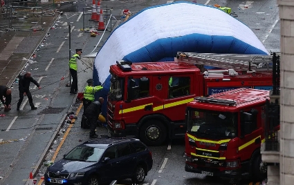 这种基本上就是恐怖事件！英国利物浦市中心发生汽车冲撞人群事件，47人受伤。确定车