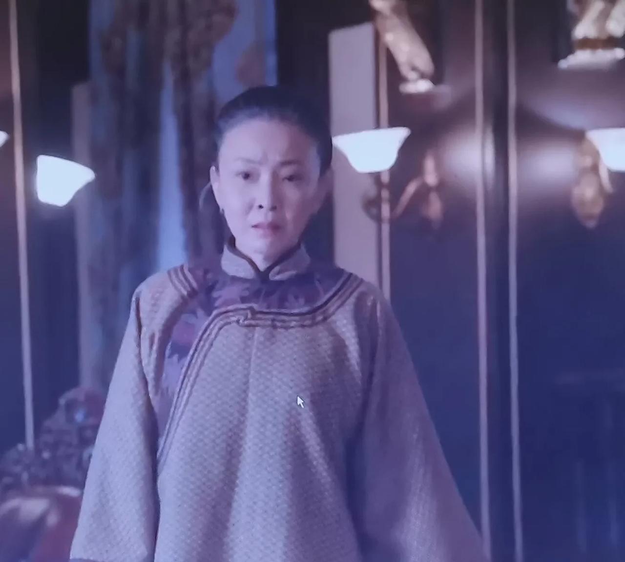 电视剧《春晖》刘威葳扮演的葛健豪为地下党传递情报！虽然是小脚，可是走起路来像风一