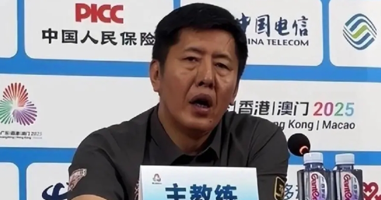 丁伟下课，法莱卡斯出任浙江队队主教练，说的不好听一点，他很难改变球队目前的现状，