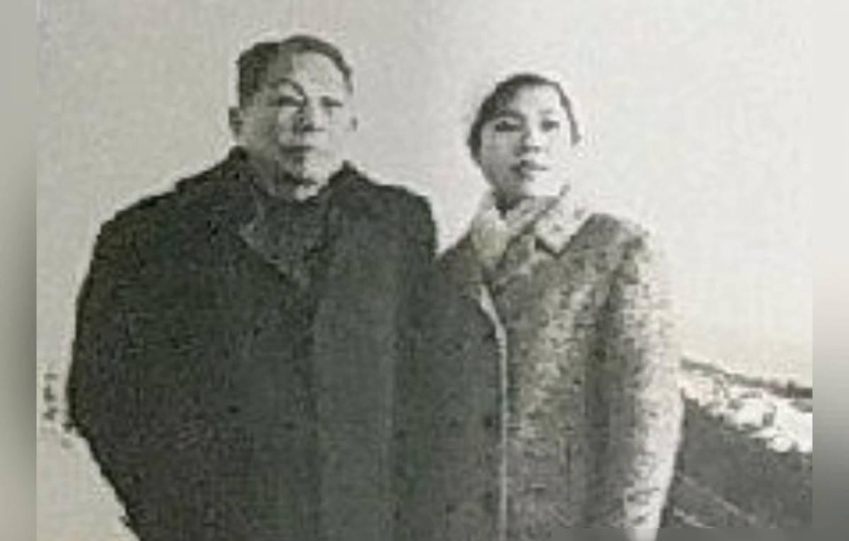 1974年，90岁的杨森迎娶了17岁的张灵凤。结婚的那天晚上，张灵凤哭着对杨森说