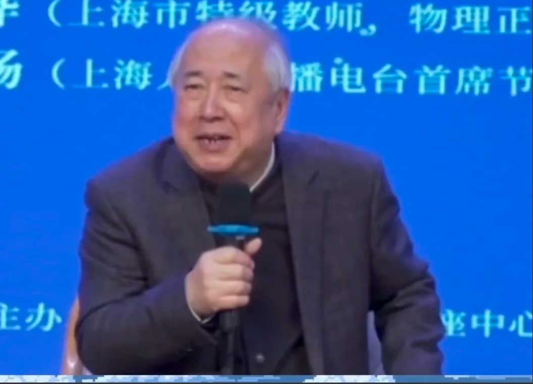 钱学森的儿子钱永刚讲述：父亲拿到一百万，看都没看就递给了秘书。

在上世纪90年