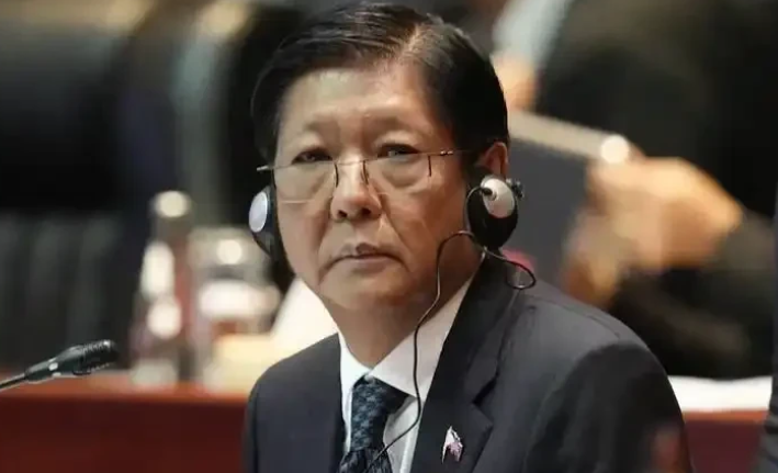 菲律宾又双叒挑衅中国！马科斯政府“剧本”翻车，南海火药味十足？
 
2025年8
