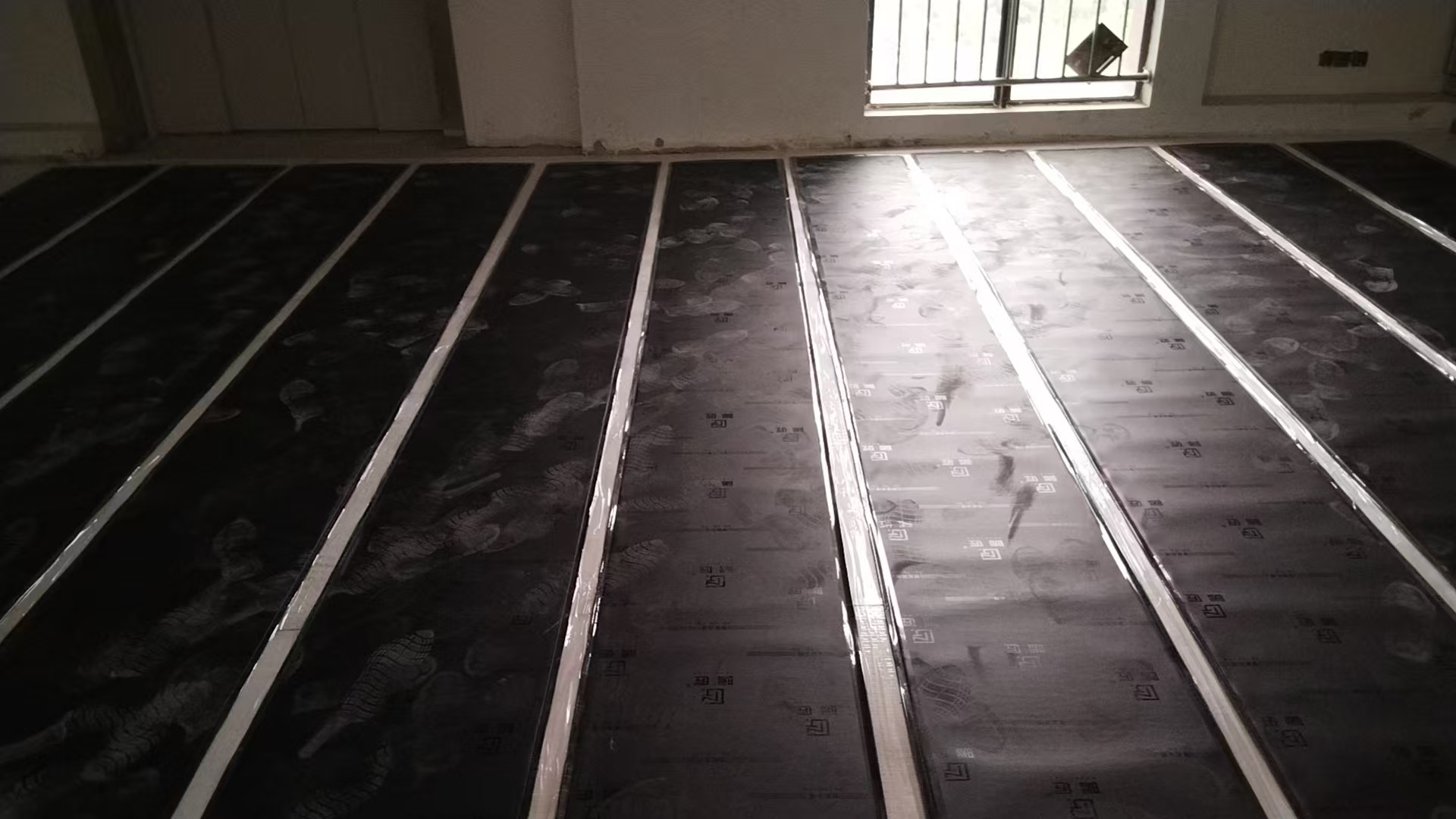 石墨烯地暖为需要高度专注的拍摄营造绝佳环境