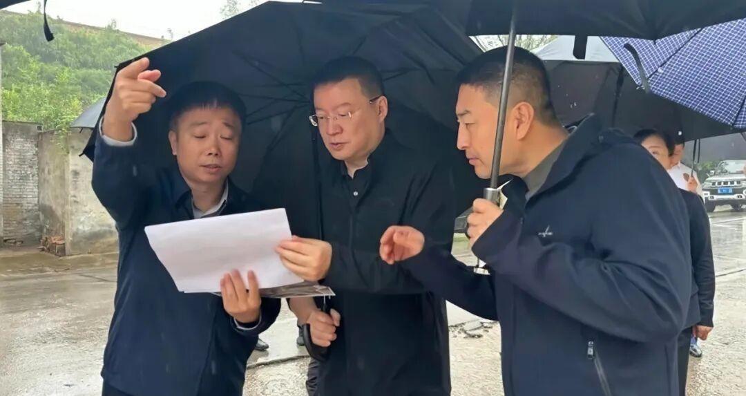 9月23日，曲沃县委书记吴滨到高显镇高汾村地质灾害隐患点等地，调研指导地质灾害防