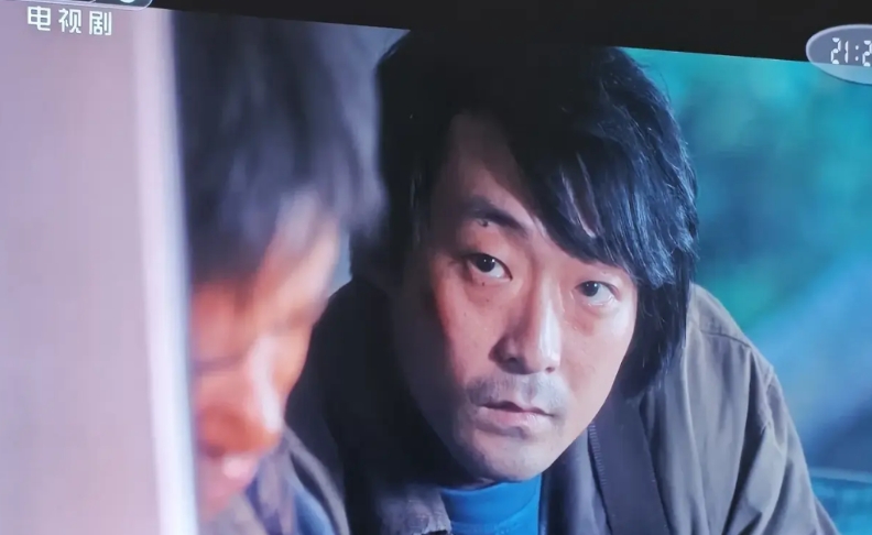 《棋士》第二十集，我有一个地方没看明白，就是崔伟和警察是怎么找到金夏生的埋尸地点