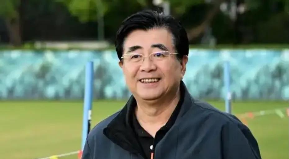 球迷们要牢记：
让中国足球改革的不可能是足协…
只能是我们球迷自己…
这二十年来