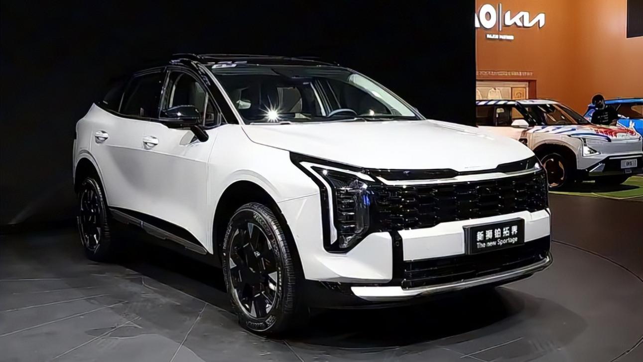 名字劝退90%国人？起亚“狮铂拓界”改款再战，车贩子：收车就亏