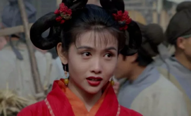 1993年，在电影《倚天屠龙记》的拍摄现场，王晶对张敏的表现很不满意，竟破口大骂