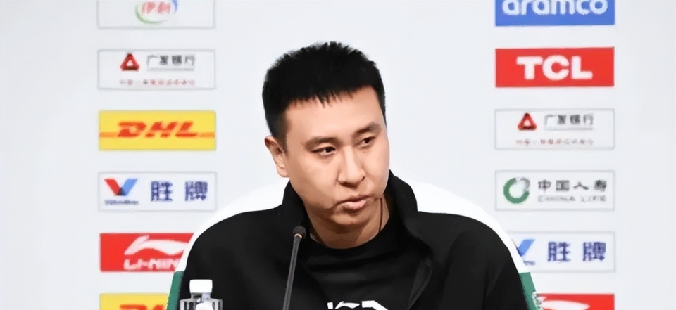 CBA季后赛浙江104-81大胜青岛，将大比分扳成1-1平。赛后鞠鹏总结胜利关键