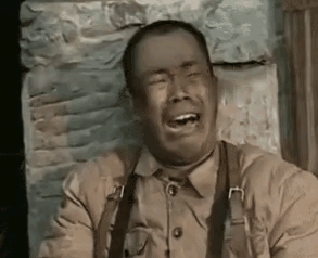 一说起《亮剑》，好多人脑子里准能冒出那个表情拽上天的战士王有胜。他在剧里镜头不多