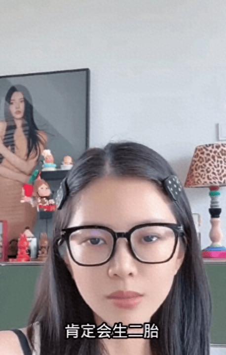 【杜淳妻子王灿回应生二胎：在考虑身体能不能承受得了】
近日，杜淳妻子王灿回应生二