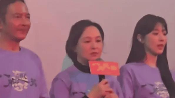 中戏八大金花李敏转型导演！《八府巡按》首映，坦言太难了