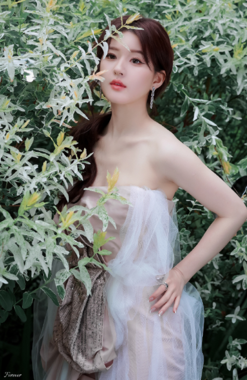 赵露思的真的好清新甜美 ​​​