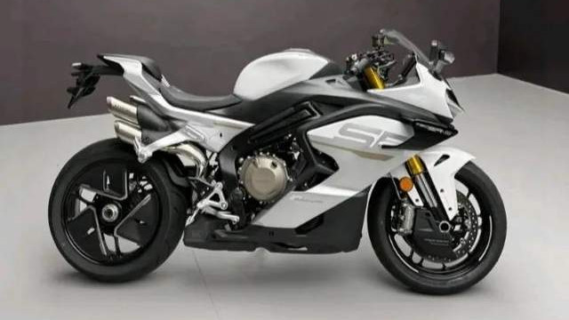 春风这次放大招了！四缸750亮相一看就不是善茬，价格预计4万大！