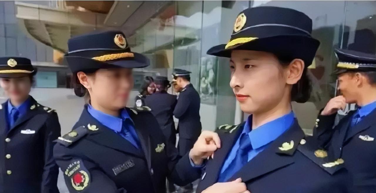 2022年,核物理学女博士从北大毕业,大家都以为她要进大企业或科研所发光发热时,